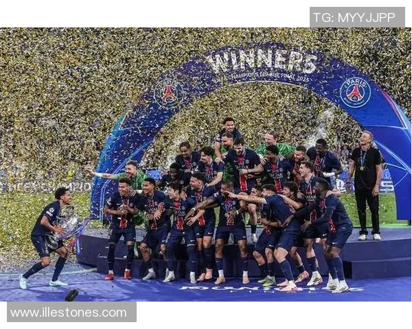 巴黎圣日耳曼队主场大胜摩纳哥，夺得法甲冠军！
